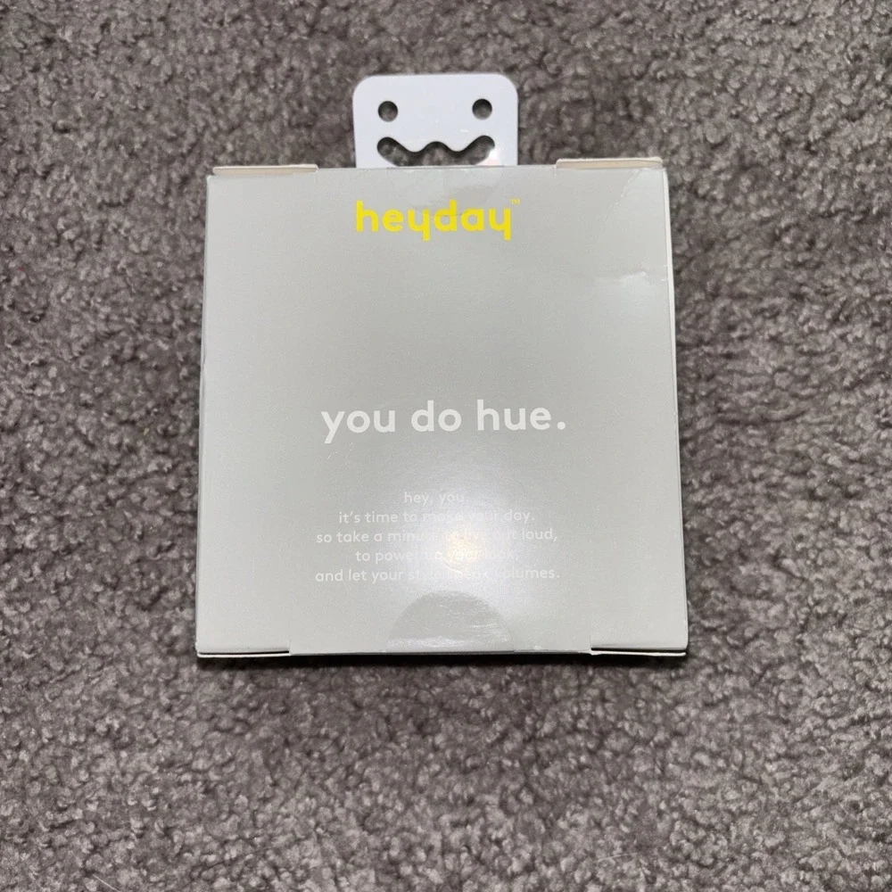 Apple AirPod 3rd Gen Teal Silicone Case With Gold Clip - Open Box